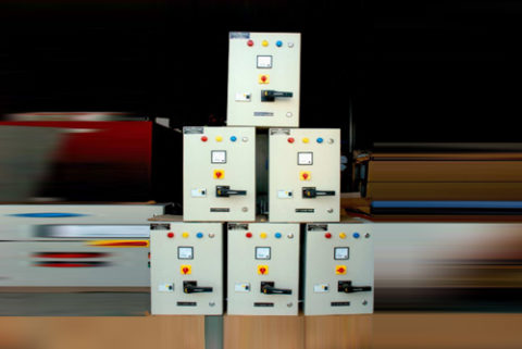 p8 480x321